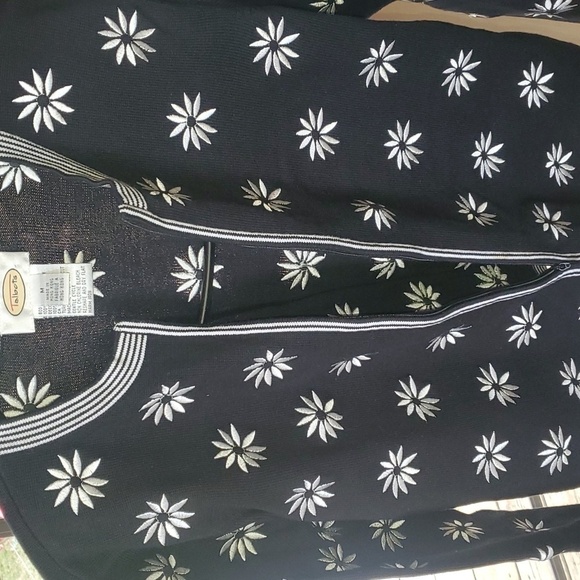 Talbots Black White Floral Embroidery Full Zip Sz. M Cardigan Sweater - Picture 8 of 8